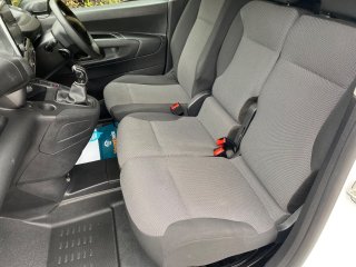 /photos/771/7a5f20de-6ab9-a416-ec86-46f83d124573_i320x240.jpg